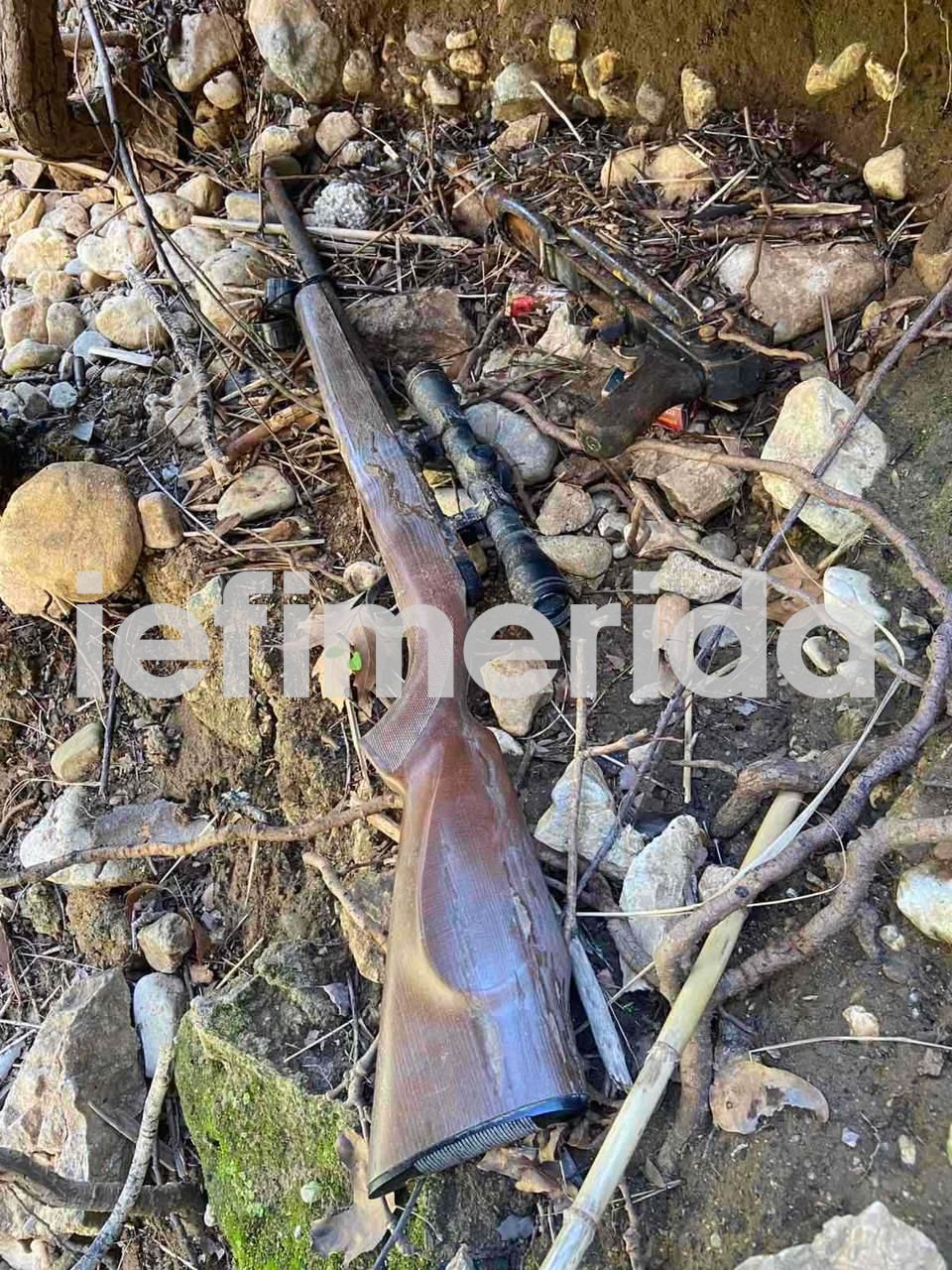 Αποκλειστικό: Εντοπίστηκε οπλισμός στη λίμνη Μαραθώνα, καλάσνικοφ και όπλο με διόπτρα, συναγερμός στην ΕΛΑΣ -Δείτε φωτό