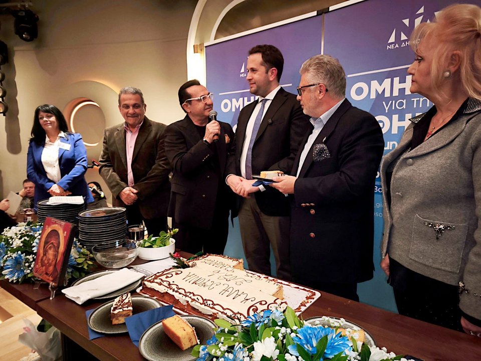 Ο Λευτέρης Πανταζής και ο εκπρόσωπος Τύπου του υπουργείου Εθνικής Οικονομίας και Οικονομικών, Όμηρος Τσάπαλος