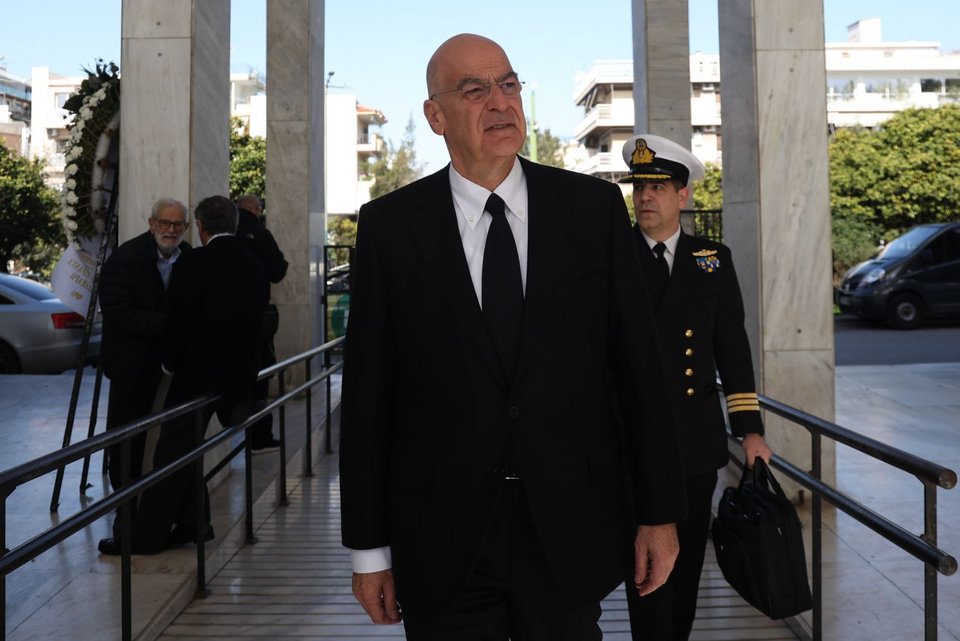 Νίκος Δενδιας 