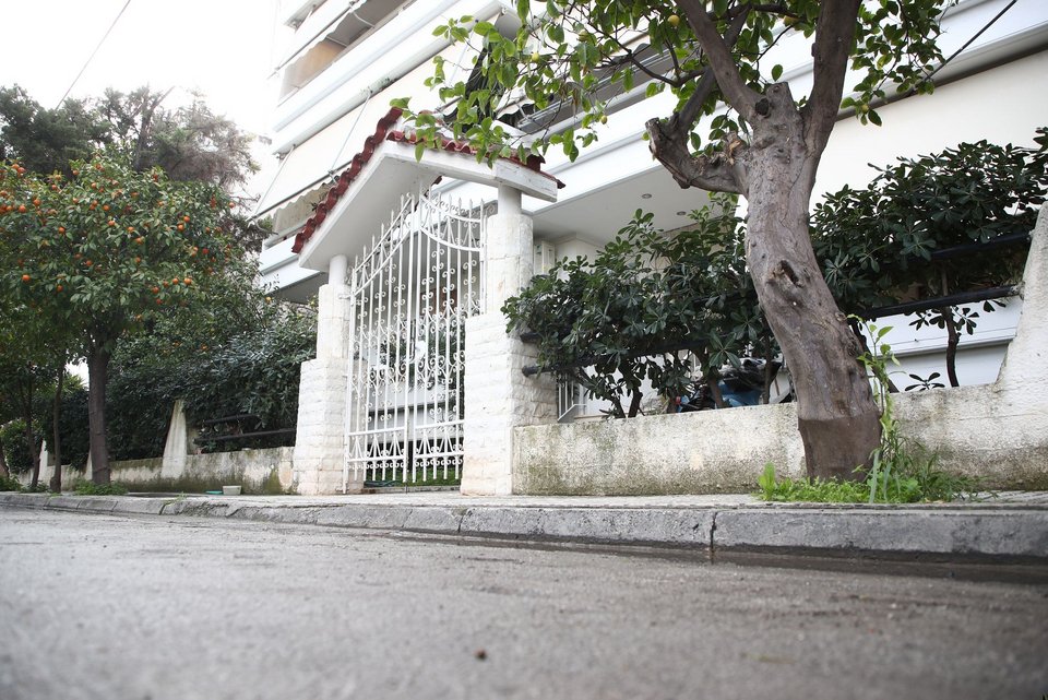 Σοκ το δυστύχημα με την 72χρονη στην Ελευσίνα, τραγική φιγούρα η κόρη 