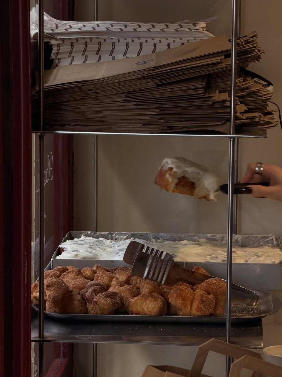 Rolls με ζάχαρη από το «Ugly Rolls» στην Ευριπίδου / Φωτογραφία: uglyrolls_gr/Instagram