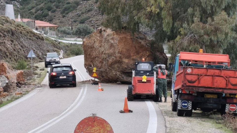 φωτογραφία της εθνικής οδού Χίου - Καρδαμύλων - Πηγή: ΑΠΕ-ΜΠΕ