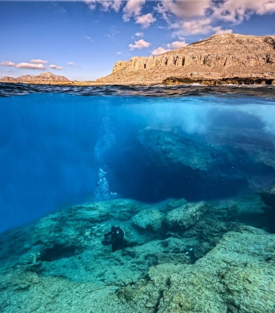 Όρμος Βρυκούντος. Ναυάγιο ΚΘ2  Φωτογραφία Ε. Διαμαντή