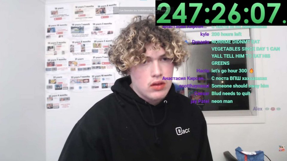 O Αυστραλός δημιουργός διαδικτυακών βίντεο Νορμ [Norme] ισχυρίζεται ότι το 2024 κατάφερε να παραμείνει ξύπνιος για 264 ώρες και 56 λεπτά, δηλαδή περισσότερο από έντεκα ημέρες / YOUTUBE