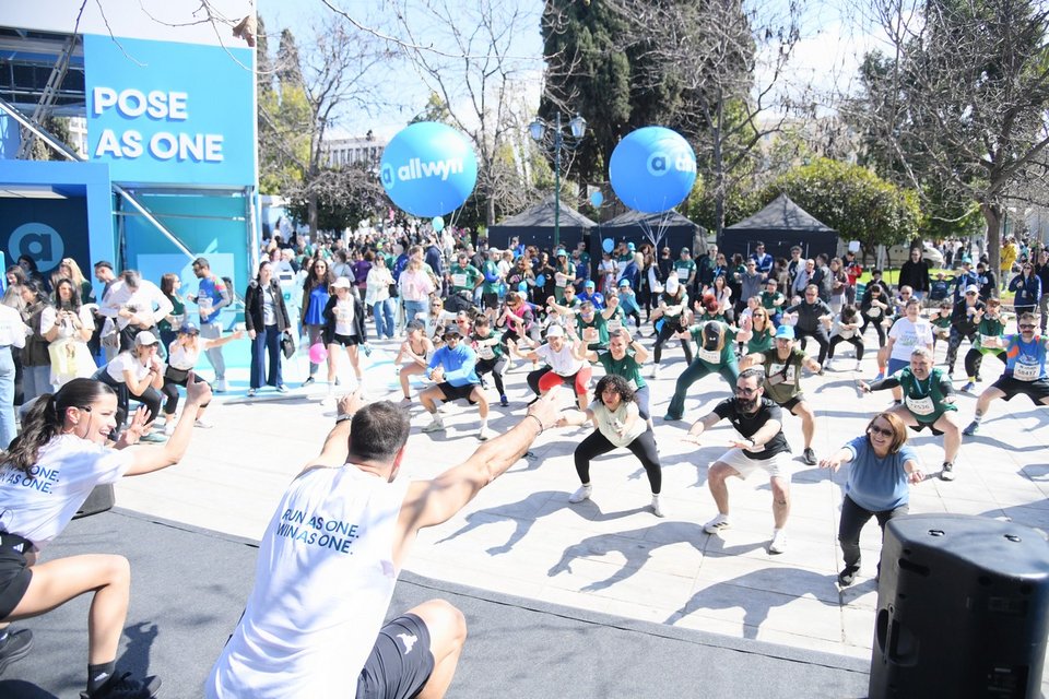Δυναμικό ζέσταμα για τους δρομείς από την Allwyn 