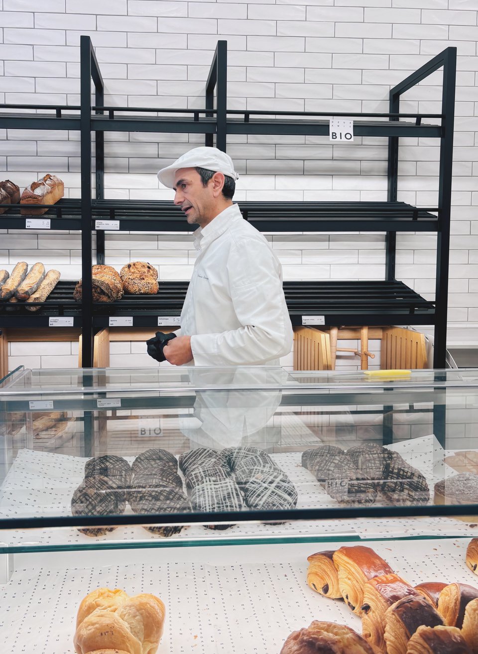 O Στέφανος Λιβάνιος στο Deux Amis / Φωτογραφία: Μάνος Λειβαδάρος/iefimerida