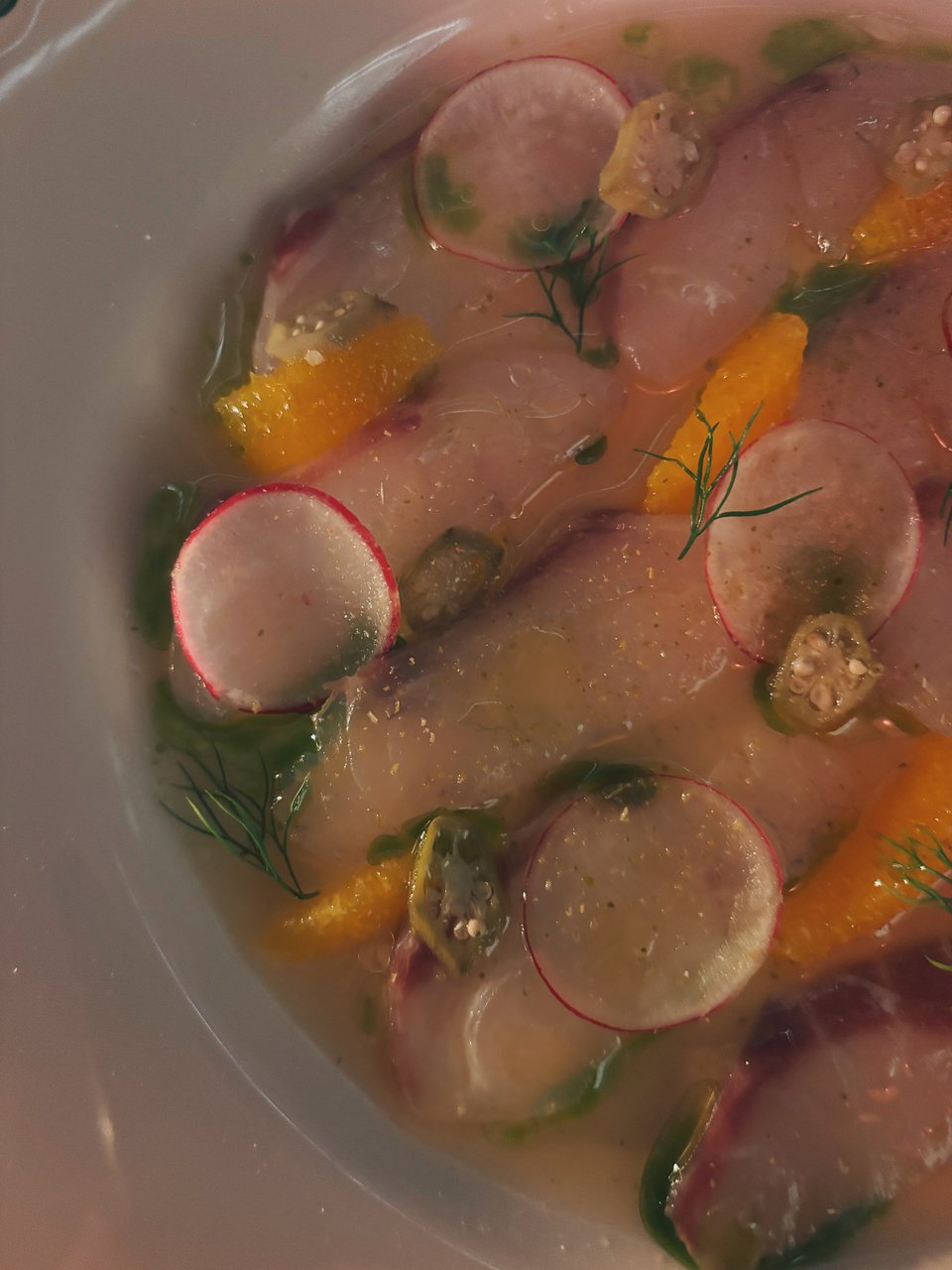 Sashimi Λαβράκι  / Φωτογραφία: Μάνος Λειβαδάρος/iefimerida