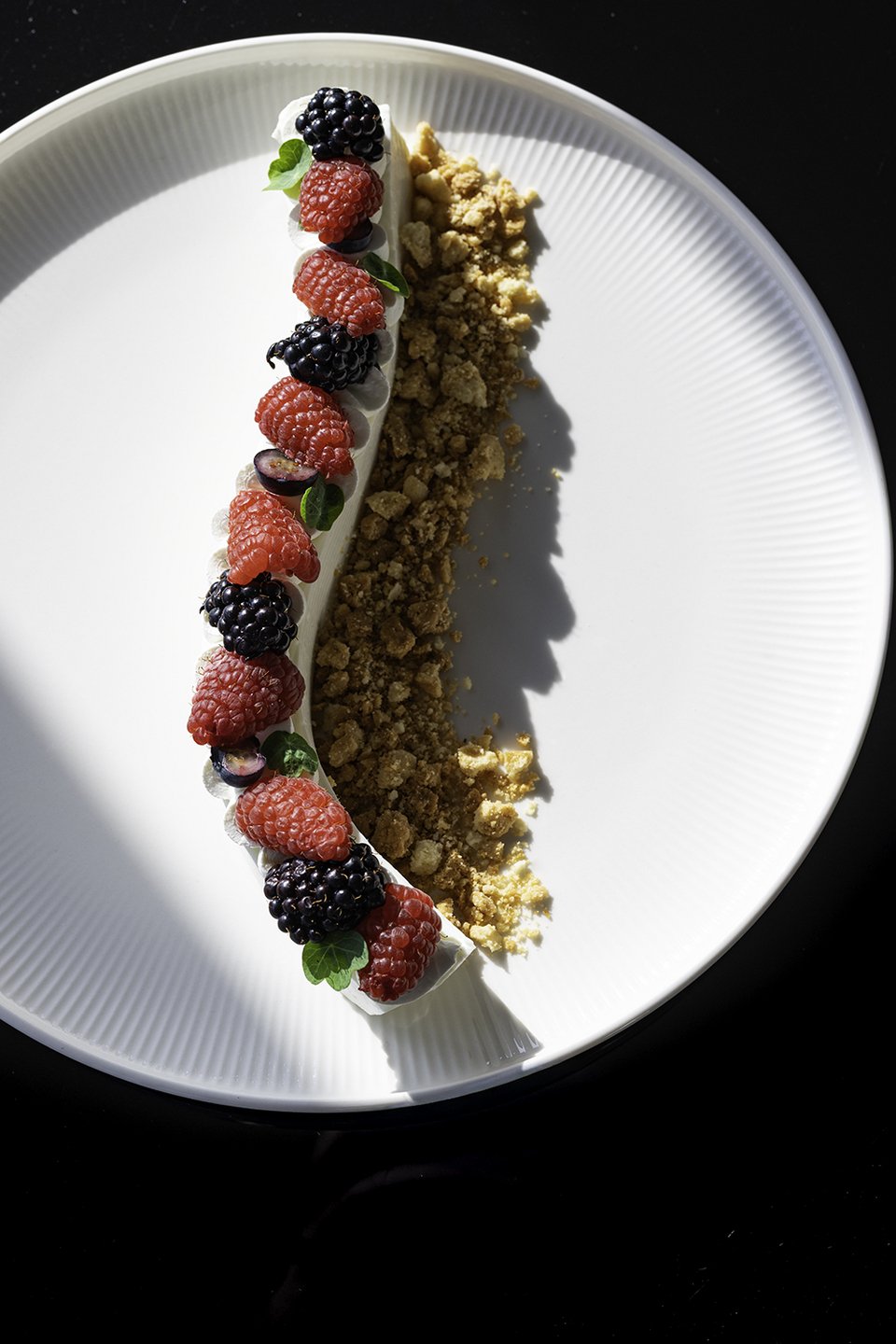 Πανακόυα γιαούρτι με φρούτα του δάσους