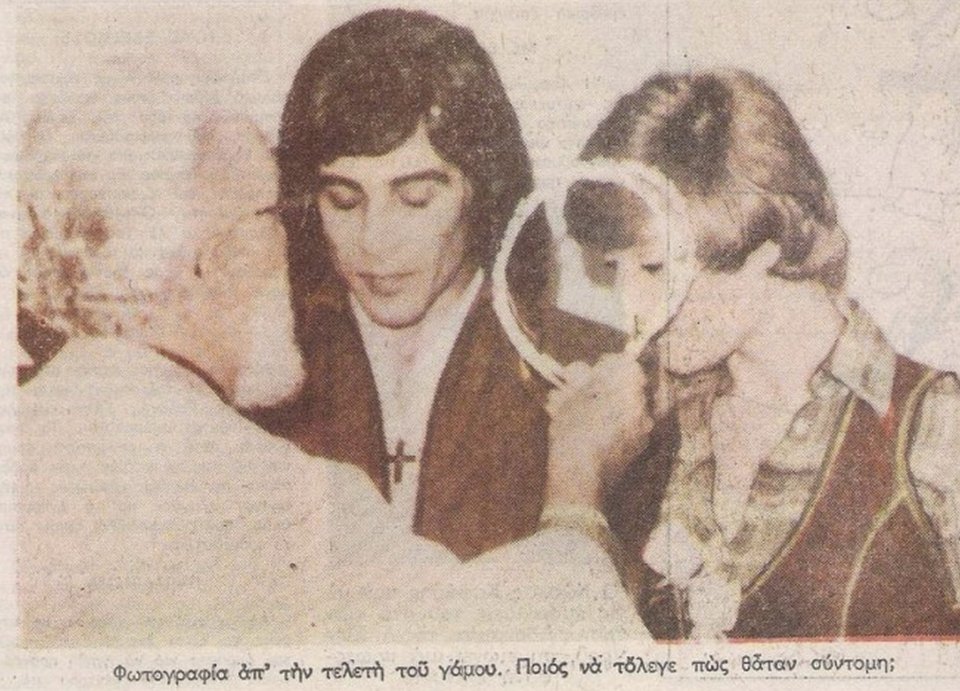 Κάπως αναμενόμενα, η προσωπική τους σχέση συνδέθηκε στενά με την καλλιτεχνική τους συνεργασία. Τον Νοέμβριο του 1974, ακριβώς έναν χρόνο μετά τον γάμο τους, ηχογράφησαν το «Εγώ κι εσύ» («Τα λόγια είναι περιττά»), σε μουσική του Βοσκόπουλου και στίχους του Μίμη Θειόπουλου / WIKIPEDIA