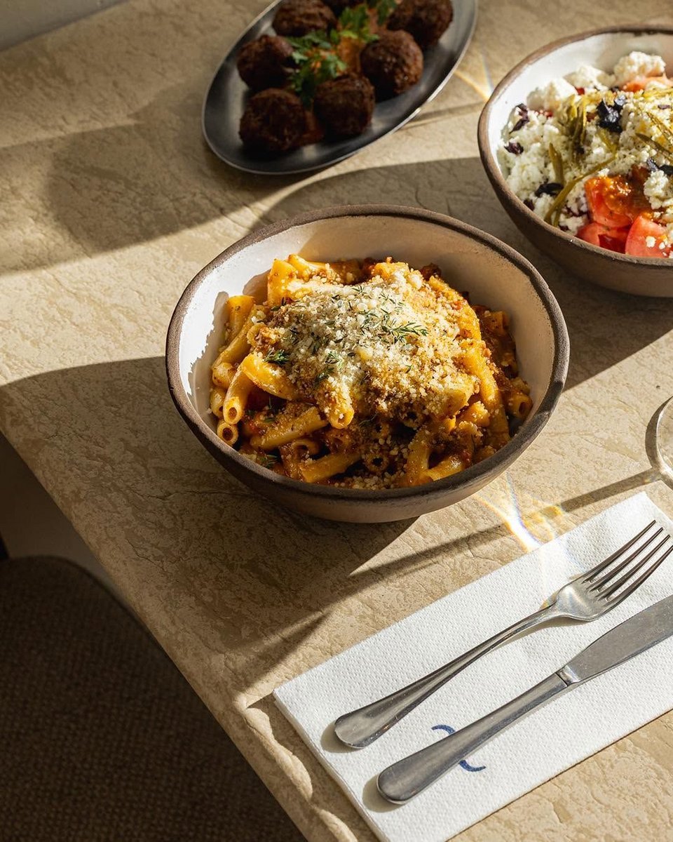 Φάγαμε μαζί στο Cinapos με τον Πάνο Ιωαννίδη 