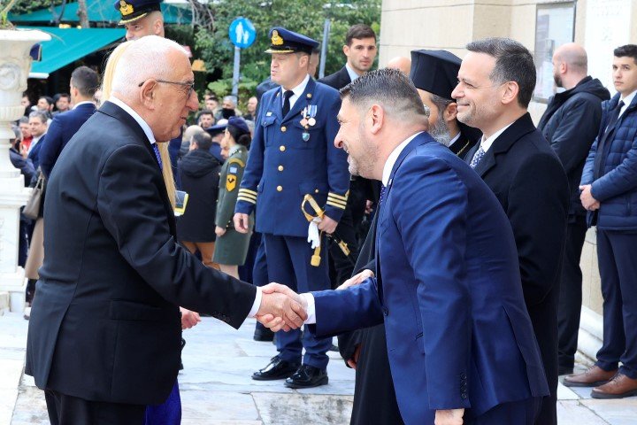 Νικήτας Κακλαμάνης με τους Χάρη Δούκα και Νίκο Χαρδαλιά