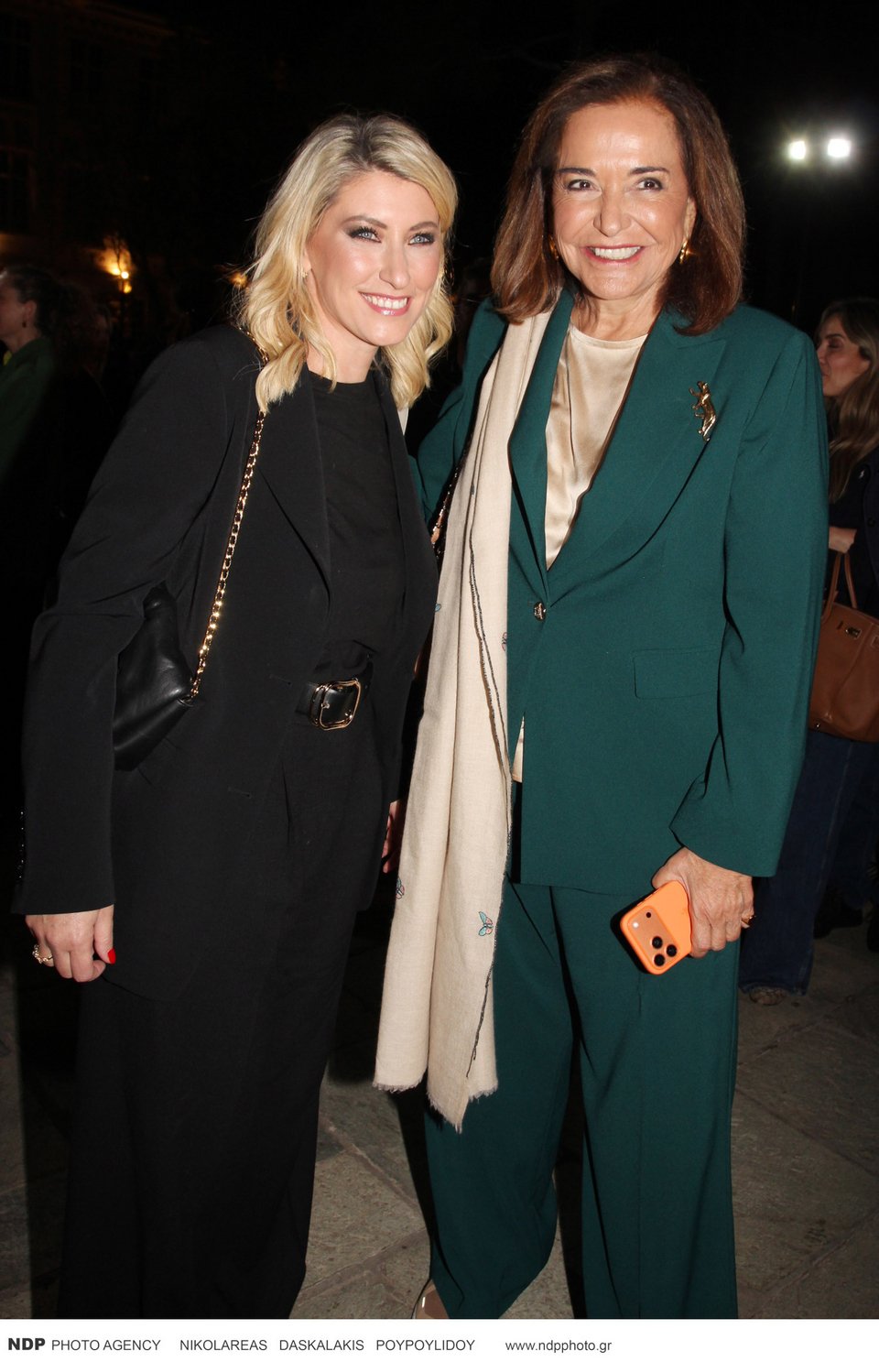 Η Ντόρα Μπακογιάννη με τη Σία Κοσιώνη
