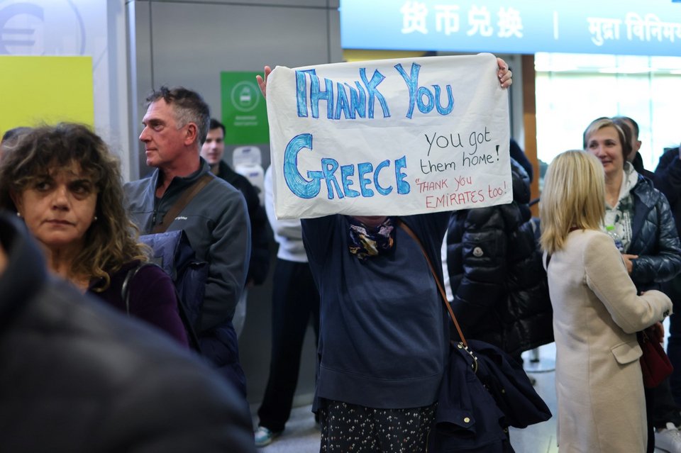 Επαναπατρισμός των εγκωβισμένων στο Ντουμπάι, Ελλήνων πολιτών. Αεροδρόμιο Ελ. Βενιζέλος / Φωτογραφία: Intime News / Γιάννης Λιάκος