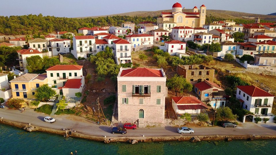 Γαλαξίδι απόδραση την ανοιξη 