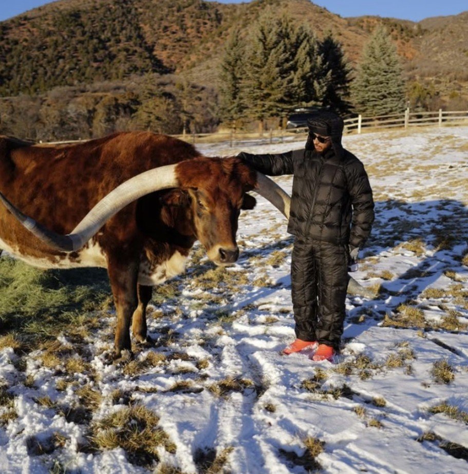 Ο οδηγός της Formula 1, Λιούις Χάμιλτον, αποκάλυψε ότι «ξεκινάει μια φάρμα» και ότι έχει ήδη αποκτήσει δύο αγελάδες