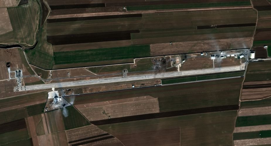 Τα αεροπορικά πλήγματα στην εγκατάσταση drones Choqa Balk-e / AP Photo