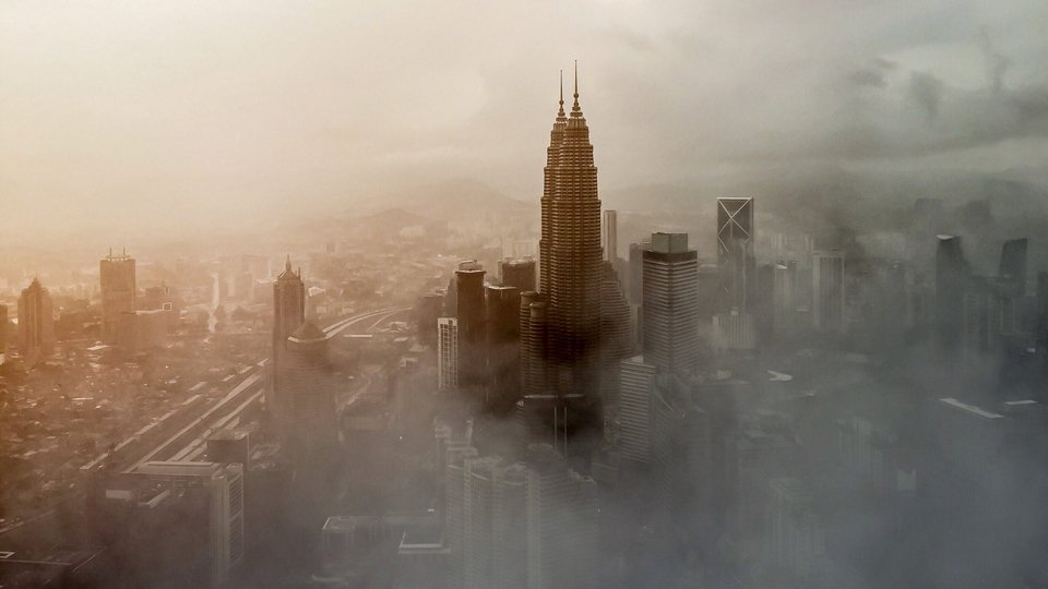 Μόνο το 14% των πόλεων παγκοσμίως αναπνέει αέρα που θεωρείται ασφαλής, έναντι 17% το προηγούμενο έτος / SHUTTERSTOCK