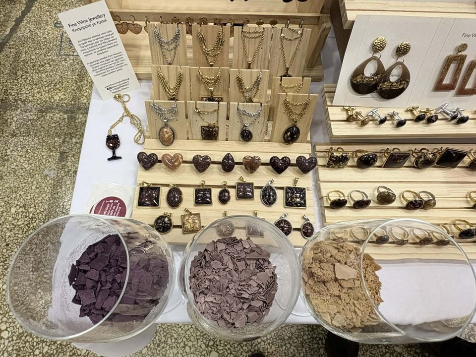 Τα «άχρηστα» του κρασιού πολύτιμη πρώτη ύλη