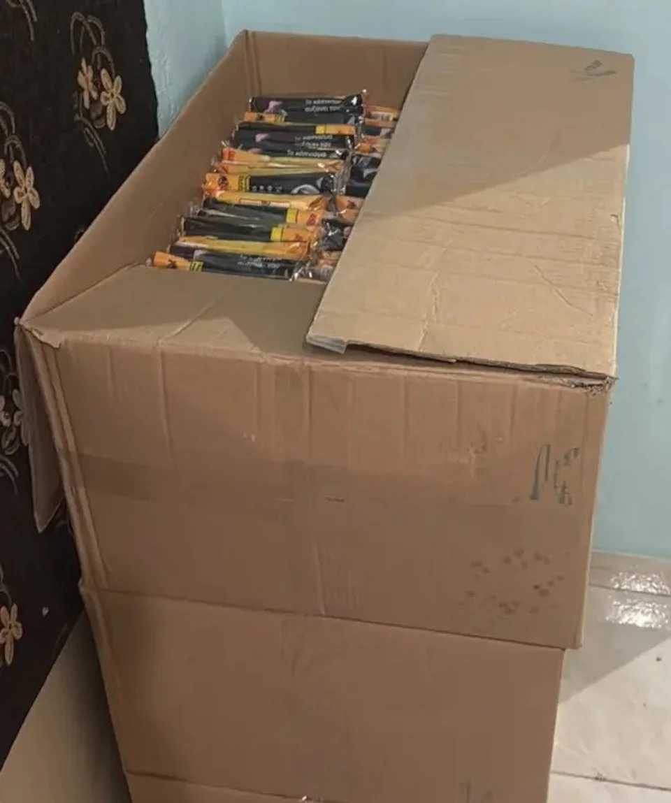 Λαθραία πακέτα καπνού 