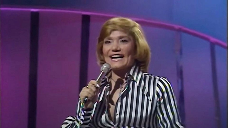 Η Μαρινέλλα στη σκηνή της Eurovision 