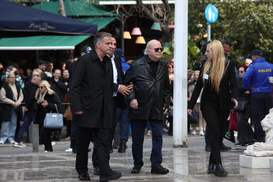 Γιώργος Κατσαρός