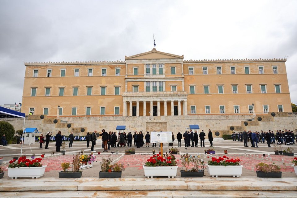 Όλα έτοιμα για τη μαθητική παρέλαση
