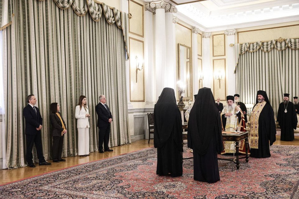 Διαβεβαίωσεις νέων Μητροπολιτών, ενώπιον του ΠτΔ