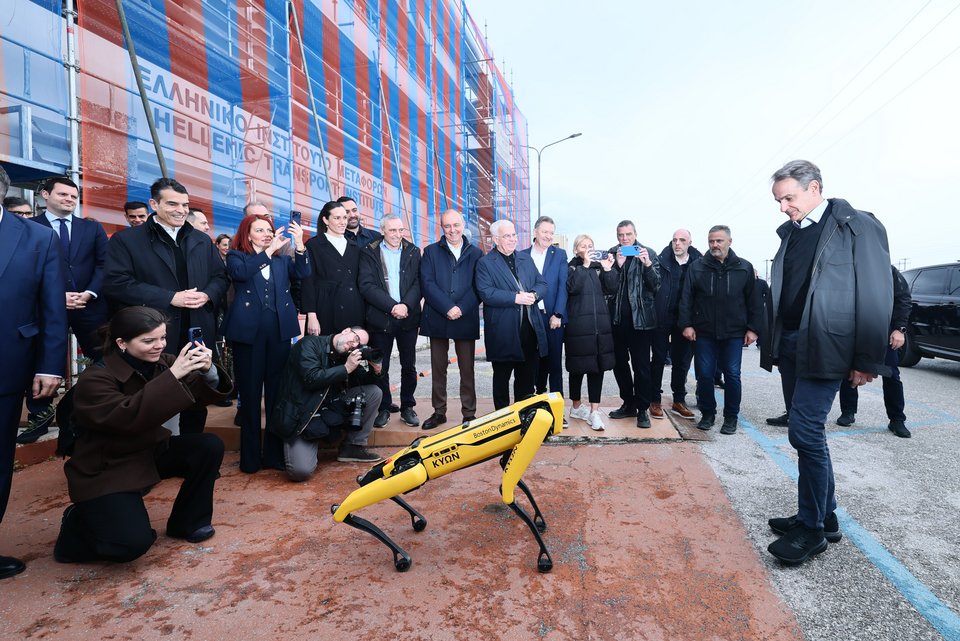 Επίσκεψη του πρωθυπουργού, Κυριάκου Μητσοτάκη, στο Ινστιτούτο Βιώσιμης Κινητικότητας και Δικτύων Μεταφορών (Ι.ΜΕΤ.), (ΡΑΦΑΗΛ ΓΕΩΡΓΙΑΔΗΣ/EUROKINISSI)