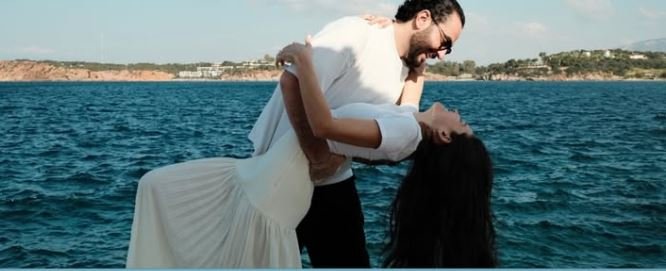 Το ζευγάρι γιόρτασε τον αρραβώνα του στο πολυτελές Four Seasons Astir Palace Hotel, στην Αθηναϊκή Ριβιέρα /  Φωτογραφία: Instagram