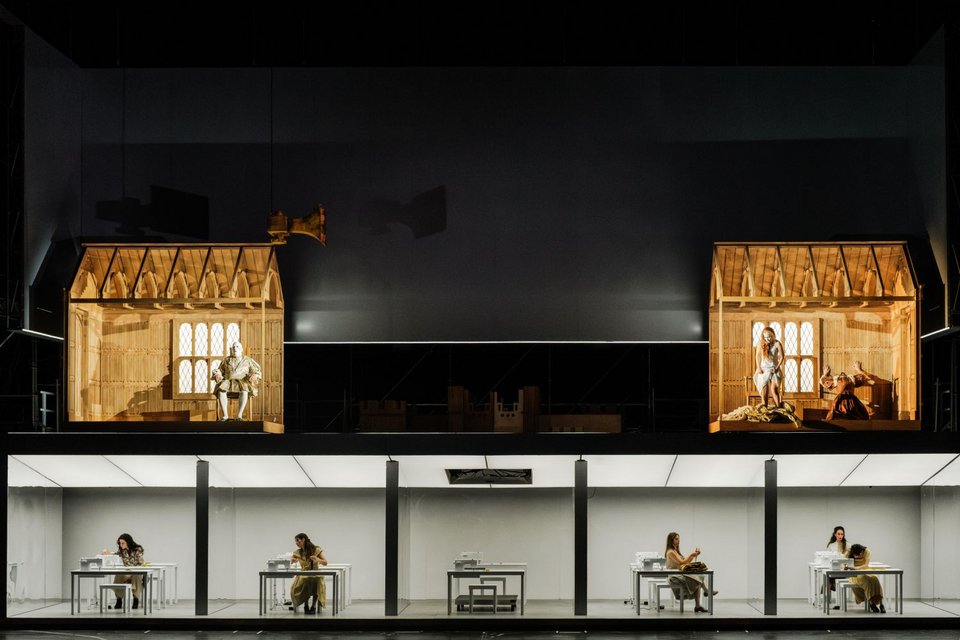 Η Άννα Μπολένα, η οποία αποτελεί μέρος της «Τριλογίας των Τυδόρ» γράφτηκε από τον Ντονιτσέττι μέσα σε έναν μήνα, ενώ μετά την πρώτη παρουσίασή της παρέμεινε δημοφιλής για περίπου πενήντα χρόνια