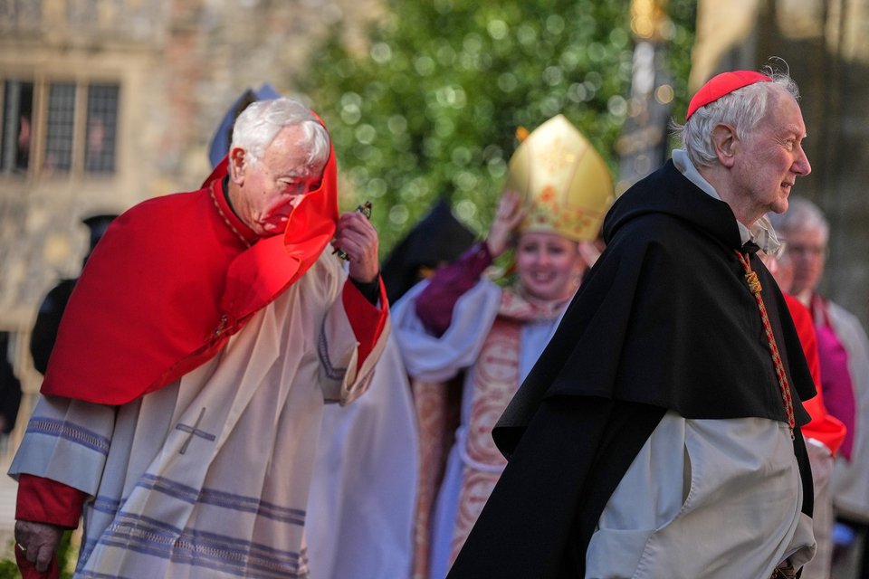 Στην ενθρόνιση της πρώτης γυναίκας Αρχιεπισκόπου στην ιστορία της Αγγλικανικής Εκκλησίας / Φωτογραφία: AP / Alastair Grant