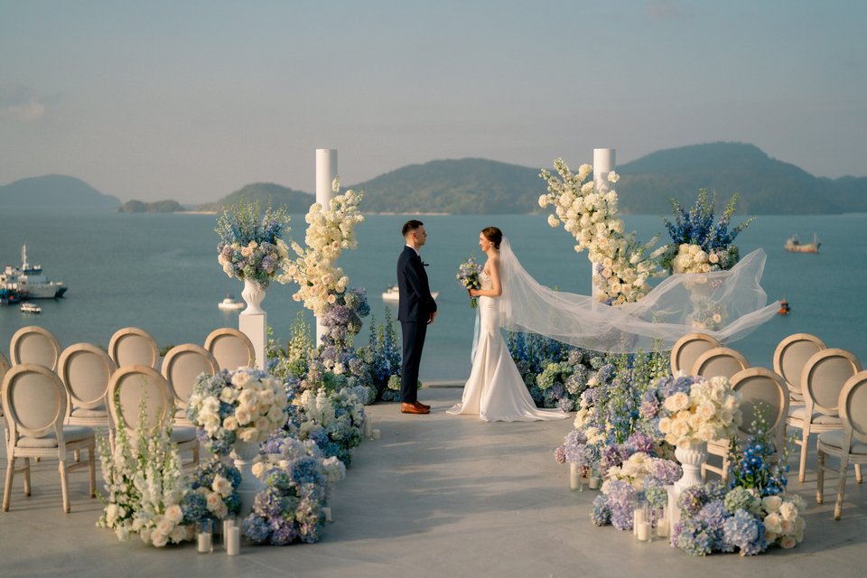 «Οι γάμοι που βασίζονται σε υποτιθέμενες παραδόσεις ή σε ένα ενιαίο πολιτισμικό πρότυπο δεν έχουν πλέον απήχηση», σημειώνει ο διοργανωτής εκδηλώσεων Jove Meyer, προσθέτοντας ότι «το μέλλον αφορά γιορτές που αντικατοπτρίζουν πραγματικά τους ανθρώπους που βρίσκονται στον χώρο» / SHUTTERSTOCK