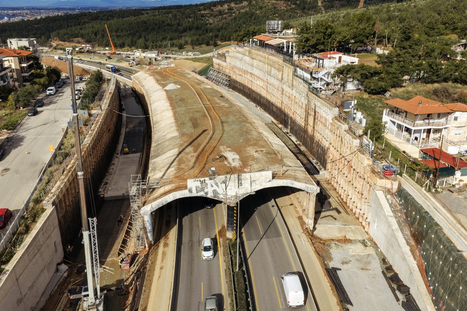 Σε εξέλιξη τα έργα για την κατασκευή του Flyover