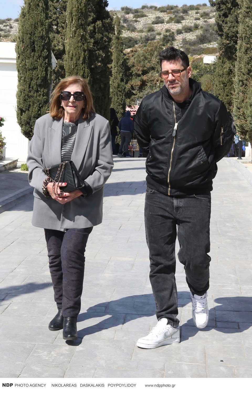 O Θοδωρής Φέρρης με τη μητέρα του 