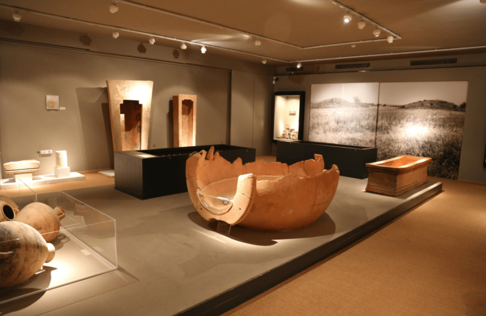 Άποψη της έκθεσης στο Αρχαιολογικό Μουσείο Αβδήρων