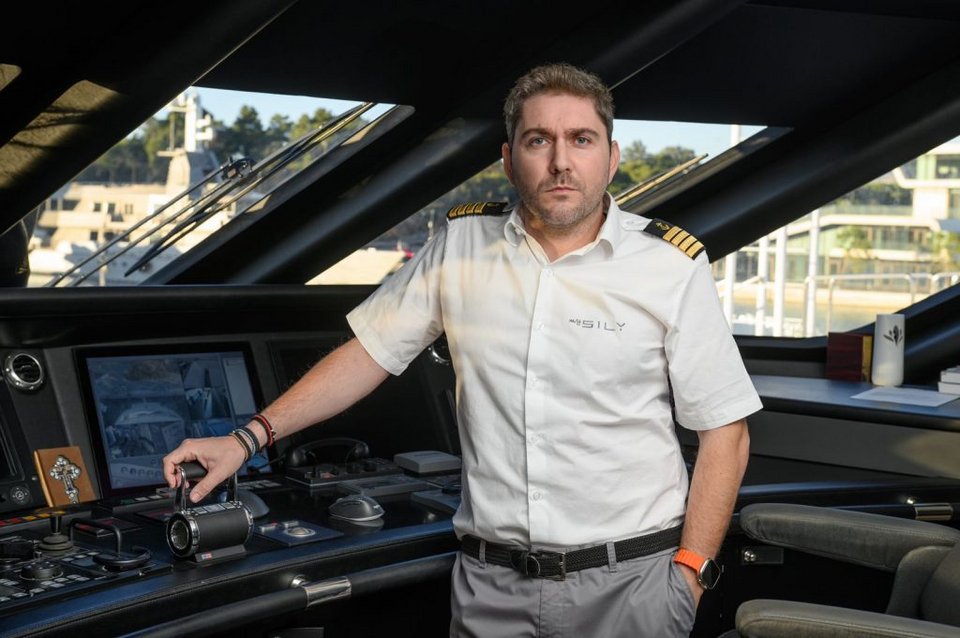 Ο πρόεδρος της Πανελλήνιας Ένωσης Πληρωμάτων Ιδιωτικών και Επαγγελματικών Θαλαμηγών, cpt Γιώργος Βάλλης 