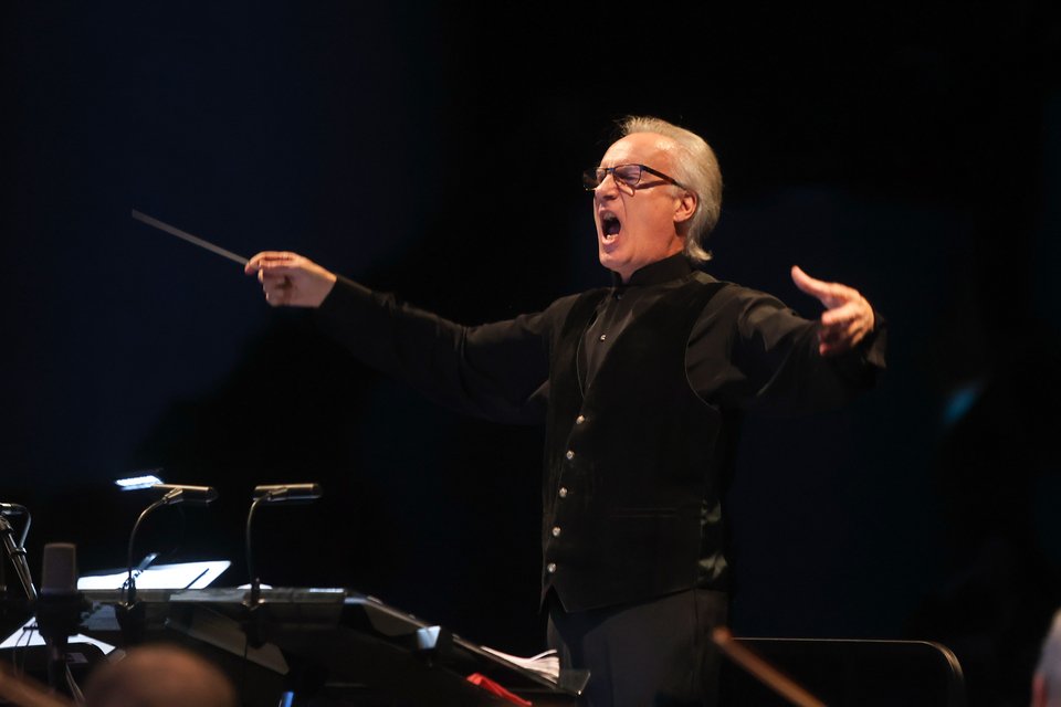 Μουσική διεύθυνση: Ραφαήλ Πυλαρινός