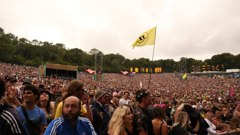 Η υπόθεση, που ξεκίνησε το 2024 από το αμερικανικό υπουργείο Δικαιοσύνης σε συνεργασία με 39 πολιτείες, κατέληξε στο συμπέρασμα ότι η Live Nation περιόριζε συστηματικά τον ανταγωνισμό / ΑLAMY