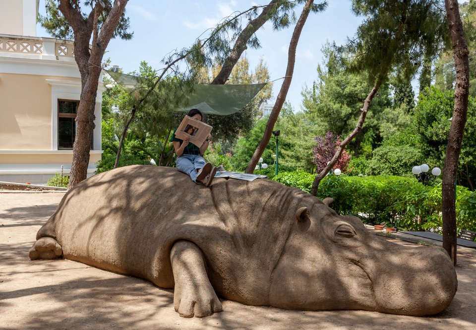 TERRAPOLIS, 2015 | Installation view Jennifer Allora &amp; Guillermo Calzadilla, Hope Hippo, 2005/2015 | Ευγενική παραχώρηση οι καλλιτέχνες | NEON στην Γαλλική Σχολή Αθηνών |Φωτογραφία © Νίκος Μάρκου