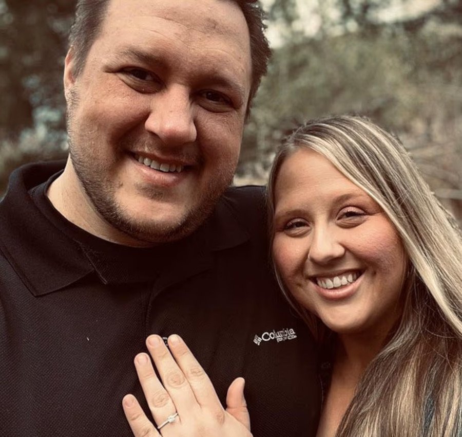 Ο Μπράιαν και η Κέιτ Γουίλσον ξεκίνησαν καμπάνια ενίσχυσης του ντελιβερά στο GoFundMe με αποτέλεσμα να συγκεντρωθούν μέσα σε λίγες μέρες πάνω από 43.000 δολάρια