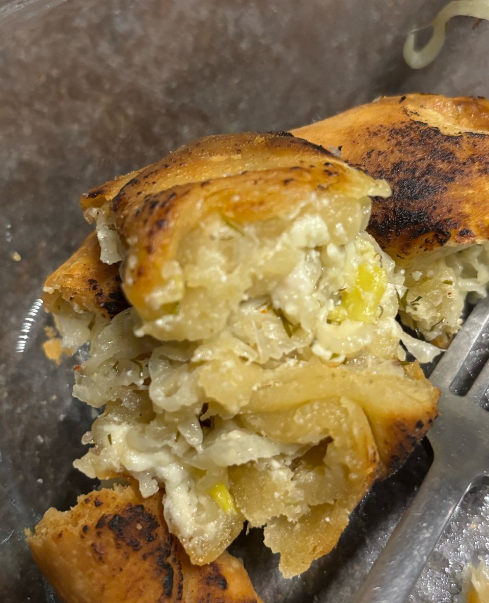 Κρεμμυδόπιτα από τη Μύκονο / Φωτογραφία: Μάνος Λειβαδάρος/iefimerida