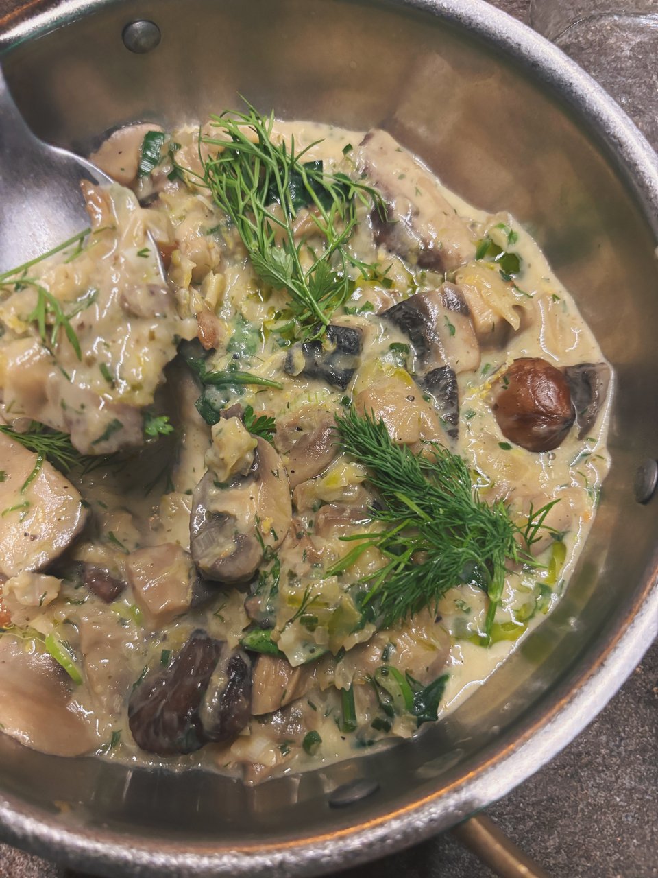 Φρικασέ μανιταριών / Φωτογραφία: Μάνος Λειβαδάρος/iefimerida