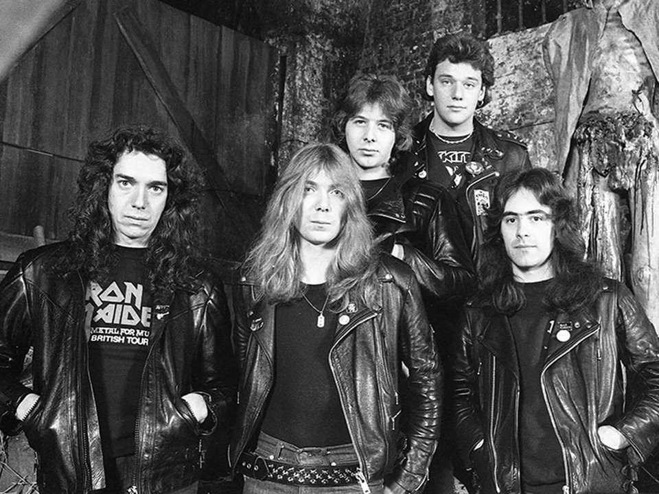 Η ιστορία των Iron Maiden ξεκινά το 1975, μέσα στο χάος και στην ενέργεια της μεταβατικής περιόδου ανάμεσα στο punk και στο heavy metal / WIKIPEDIA