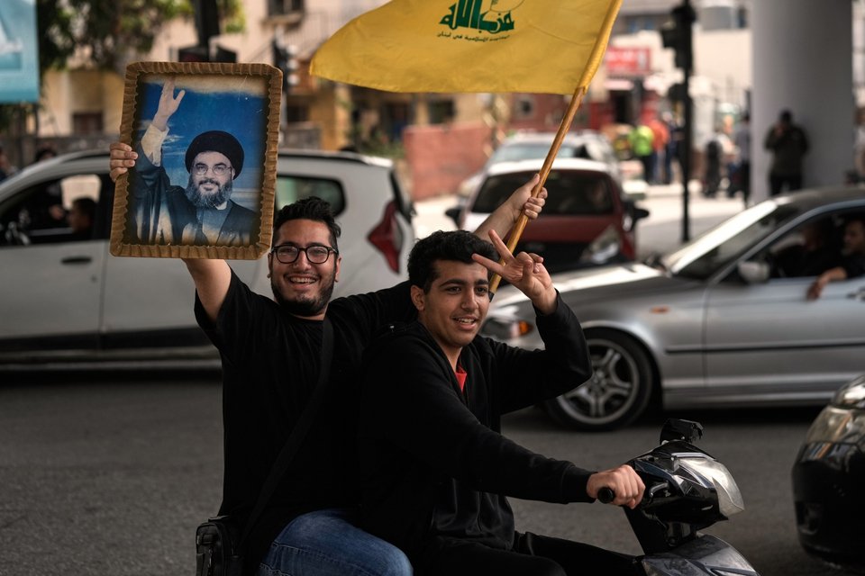 Αρκετοί κάτοικοι του νότιου Λιβάνου συνεχίζουν να υποστηρίζουν τη Χεζμπολάχ / AP 