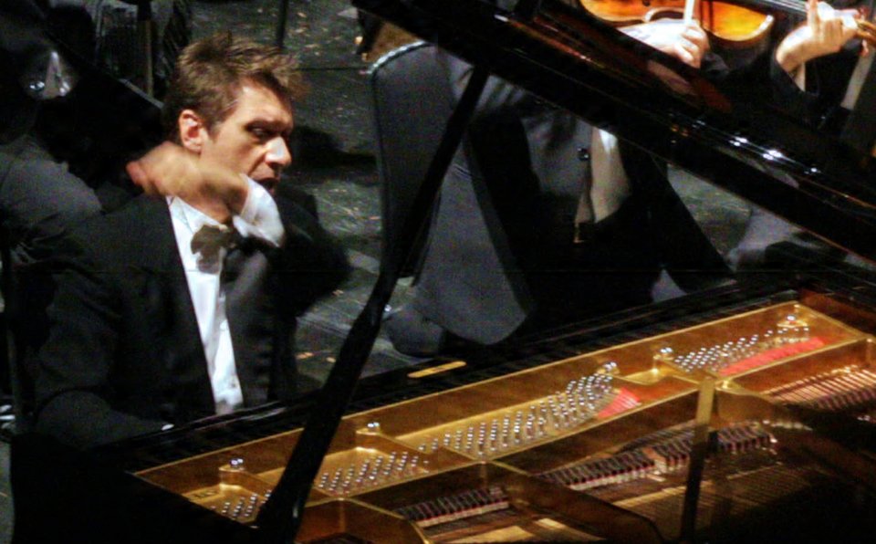 Αναστάσιος Πάππας στο πιάνο