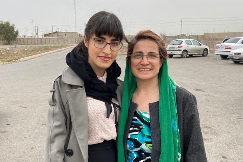 Η Ιρανή δικηγόρος Νασρίν Σοτουντέχ με την κόρη της Μεχραβέχ Χαντάν / Εικόνα από instagram @Mehraveh Khandan 