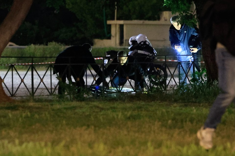 Το σημείο που εντοπίστηκε νεκρός ο 25χρονος στον Άγιο Δημήτριο / Φωτογραφία EUROKINISSI  