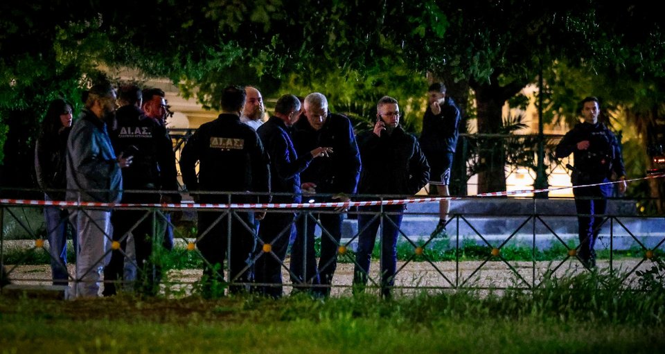 Το σημείο που εντοπίστηκε νεκρός ο 25χρονος στον Άγιο Δημήτριο / Φωτογραφία EUROKINISSI   