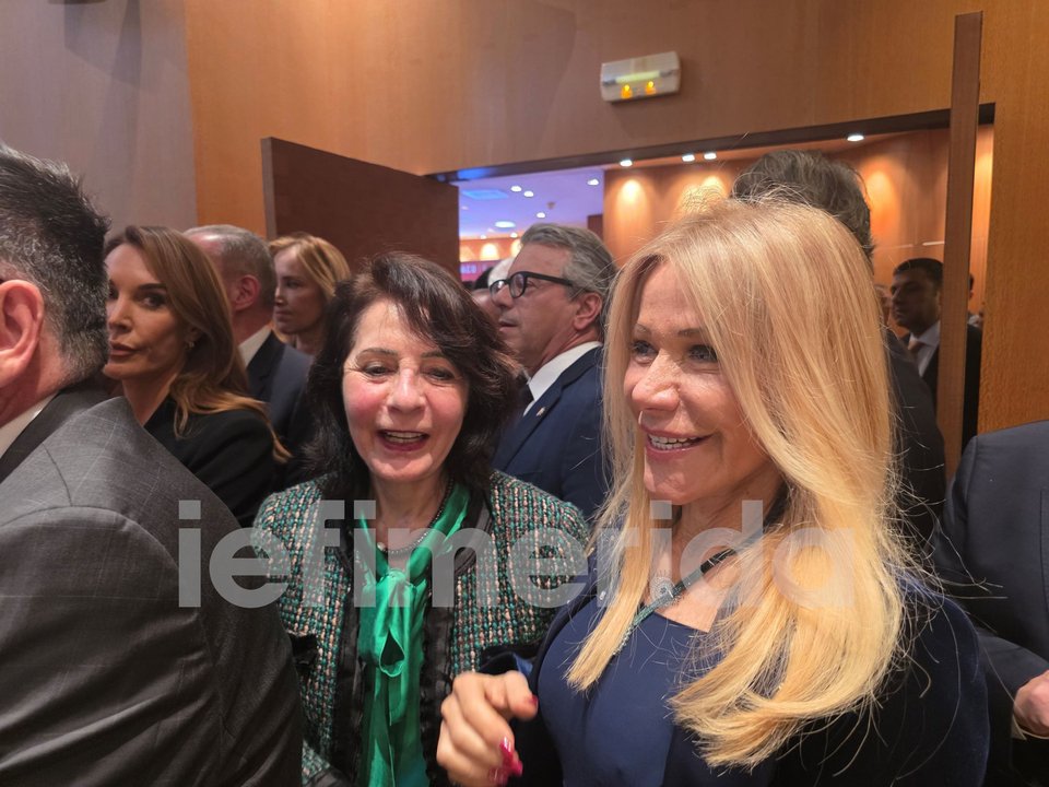 Μαρία Δαμανάκη και Μαριάννα Λάτση στα εγκαινία του προξενίου του Μονακό στην Αθήνα