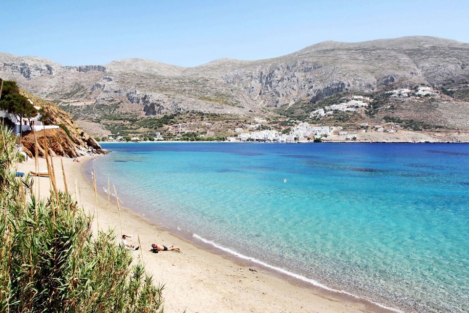 Το λεγόμενο «deadzoning», μια πρακτική που προωθεί τη συνειδητή αποσύνδεση από ψηφιακές συσκευές κατά τη διάρκεια των διακοπών, κερδίζει έδαφος κυρίως ανάμεσα στις νεότερες γενιές, οι οποίες δείχνουν ολοένα και πιο επιφυλακτικές απέναντι στην κουλτούρα της διαρκούς online παρουσίας / ALAMY